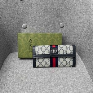 <AUTHENTIC>Gucci  wallet
